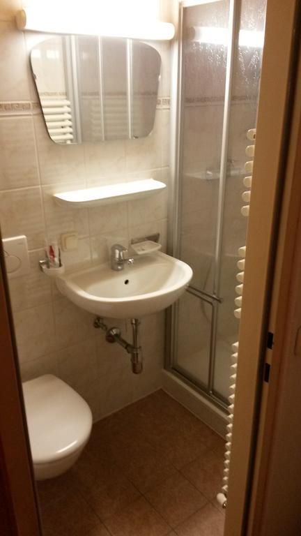 Hotel Garni Alpenrose Ишгль Экстерьер фото