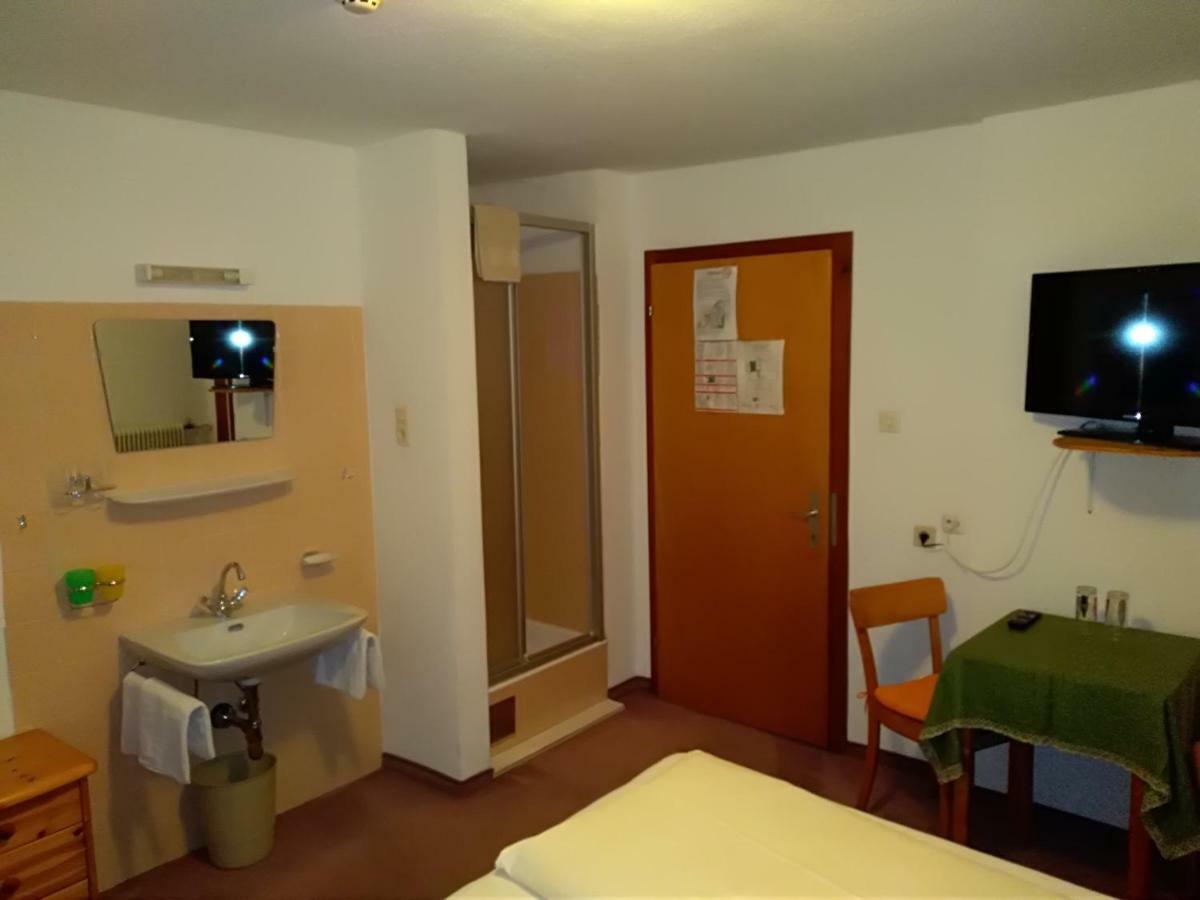 Hotel Garni Alpenrose Ишгль Экстерьер фото