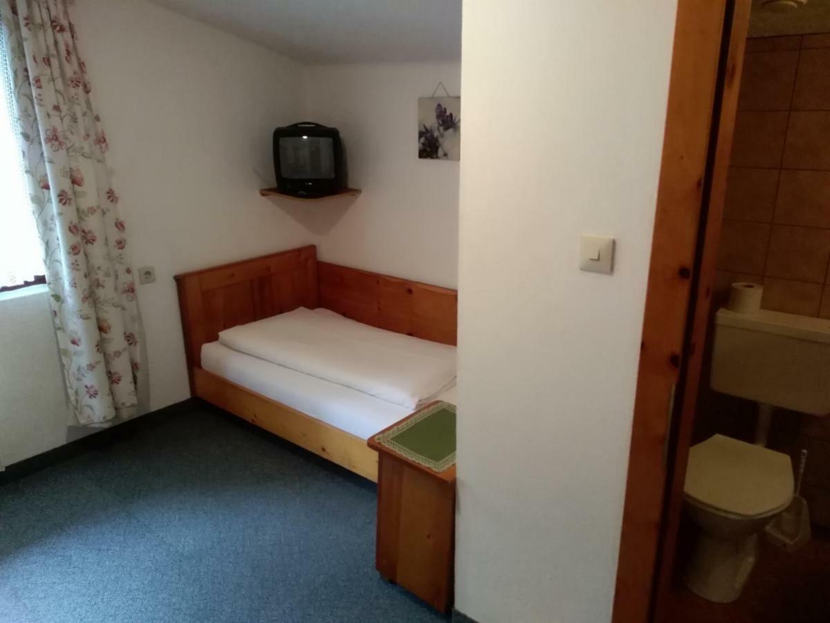 Hotel Garni Alpenrose Ишгль Экстерьер фото
