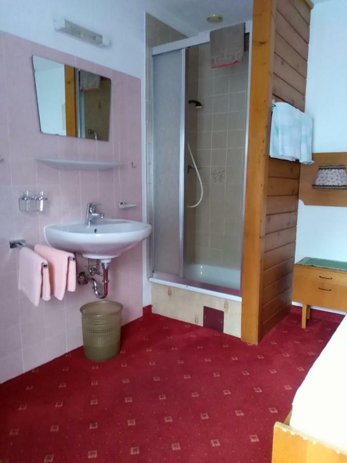 Hotel Garni Alpenrose Ишгль Экстерьер фото